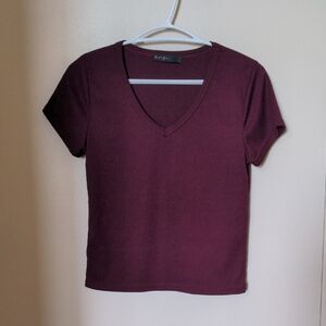 Brit&Bri Maroon V-Neck T-shirt